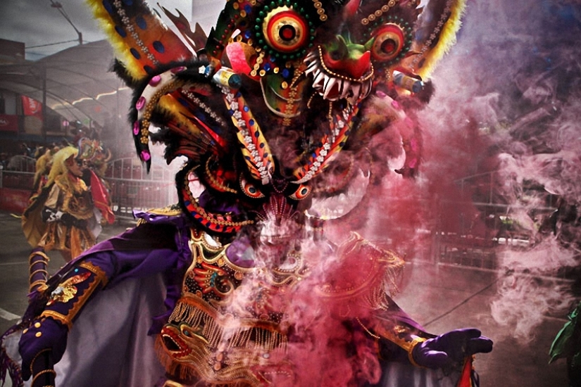 Boliviana de vacaciones: la Diablada