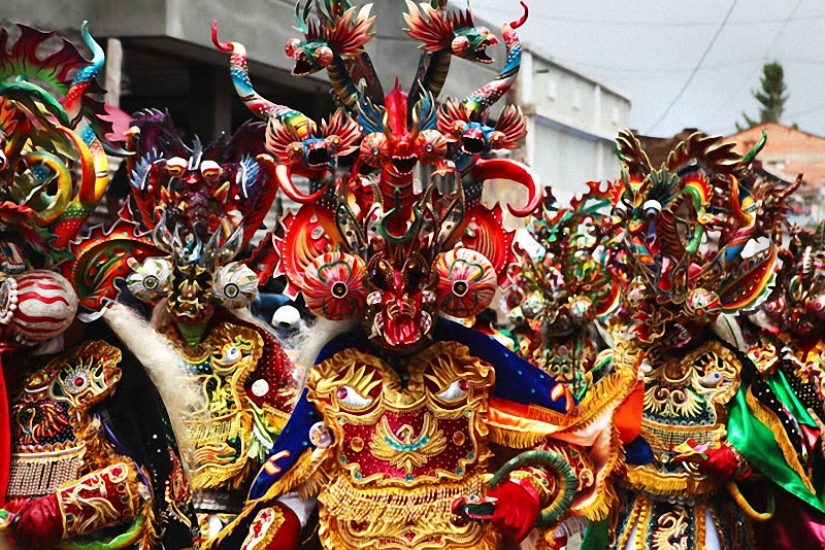 Boliviana de vacaciones: la Diablada