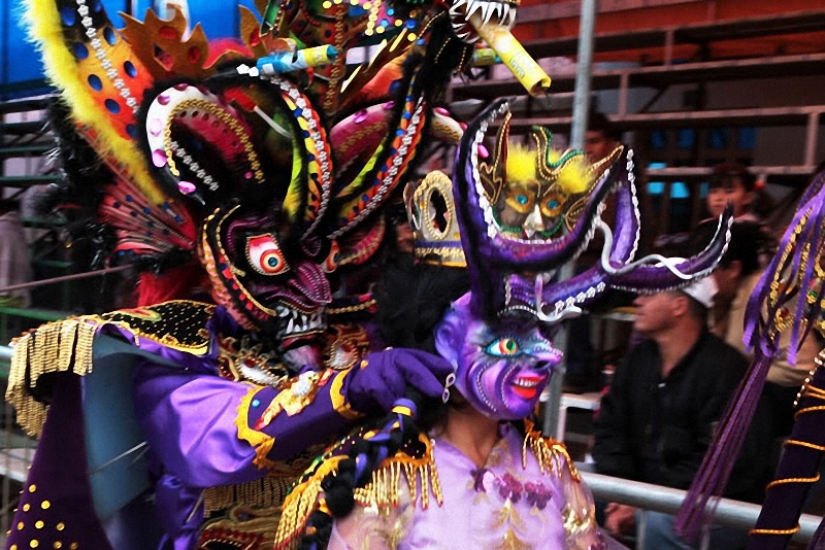 Boliviana de vacaciones: la Diablada