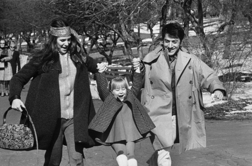 75 años de edad Dustin Hoffman!