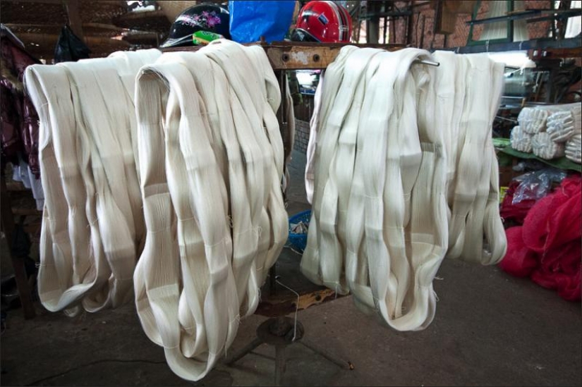 How to get silk thread