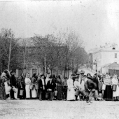 La historia de Moscú cola en las fotografías