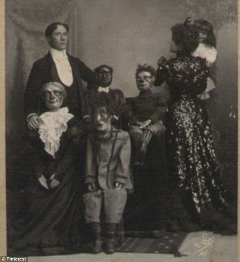 Retro Halloween costumes