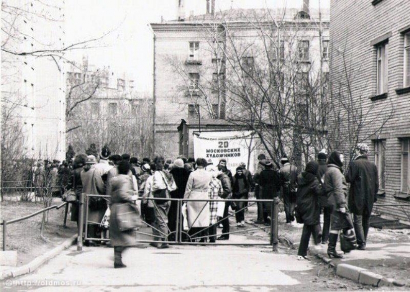 The history of the Moscow queue in photographs