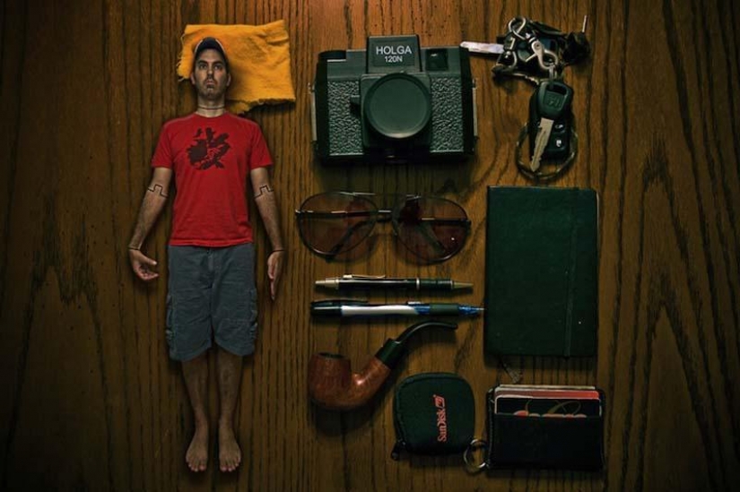 "I'm big, I small": thought-provoking self-portraits