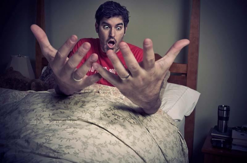 "I'm big, I small": thought-provoking self-portraits