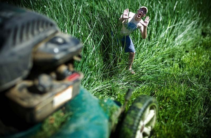 "I'm big, I small": thought-provoking self-portraits