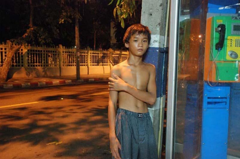 La prostitución masculina en Tailandia La prostitución masculina en Tailandia