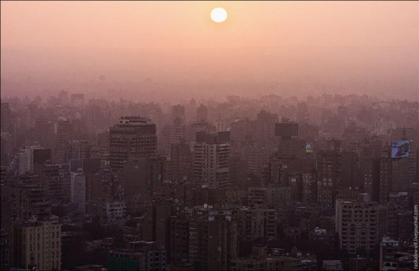 Moscú rufer subió las pirámides de egipto Moscú rufer subió las pirámides de egipto