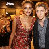 Hunter stars: Muscovite terrorizing celebrity selfie and uploads to Instagram