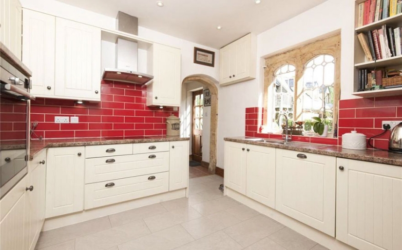 The smallest castle UK for sale not expensive apartments