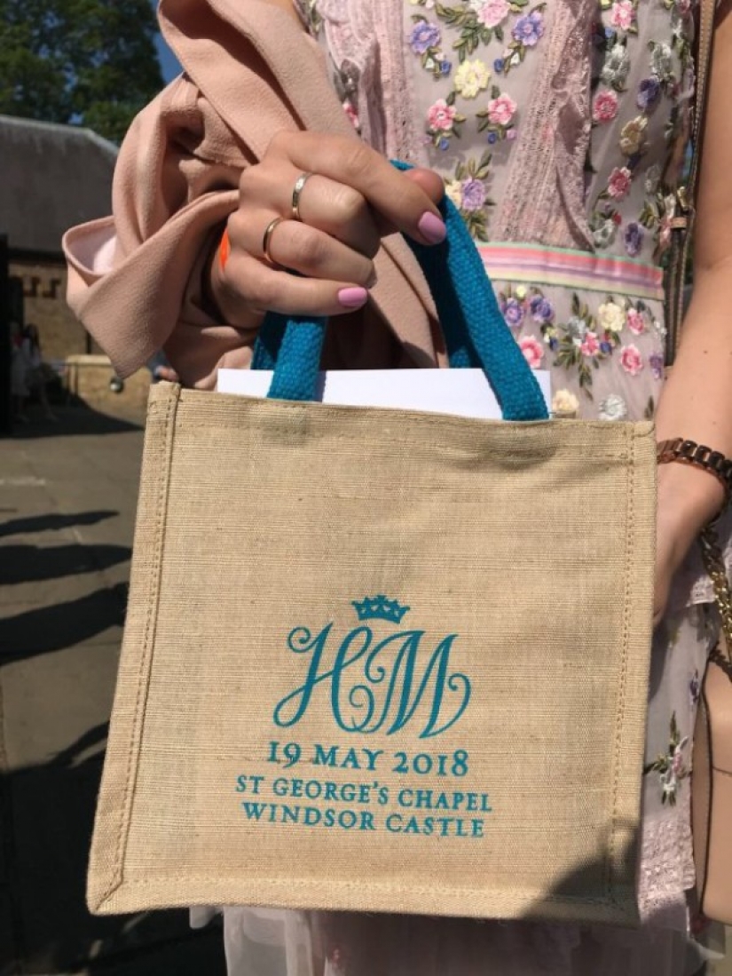 El Británico vendió la tienda de Regalos de la boda del Príncipe Harry y Meghan Markle de 28 mil dólares