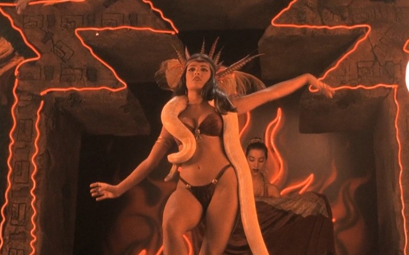 10 de las chicas mas lindas de la TV de los años 90