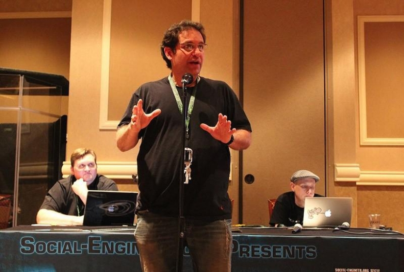 10 most famous hackers in history