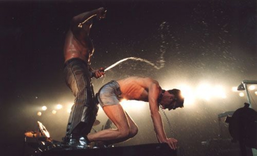 10 of the most high-profile scandals related to Rammstein 10 of the most high-profile scandals related to Rammstein