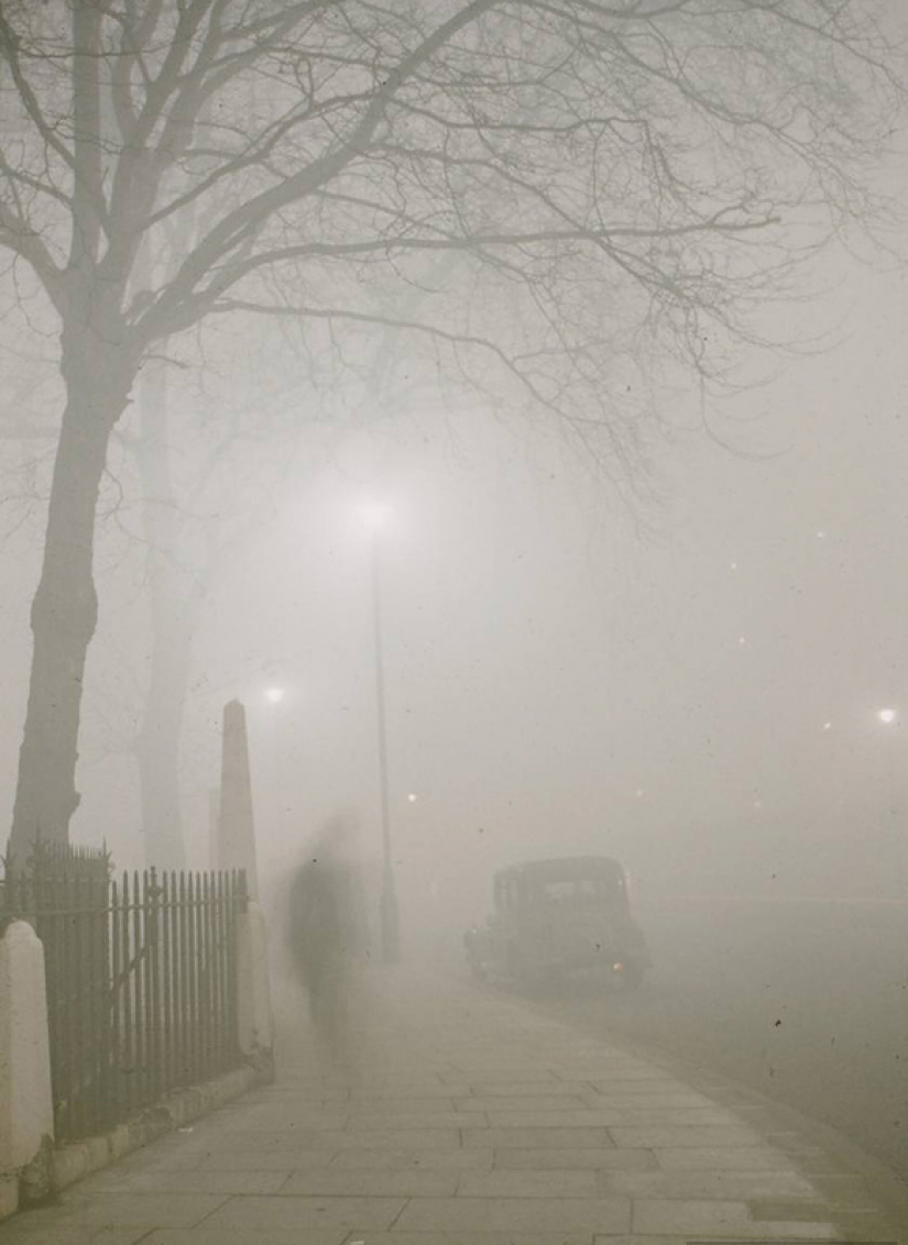 10 pictures of the Great smog in London