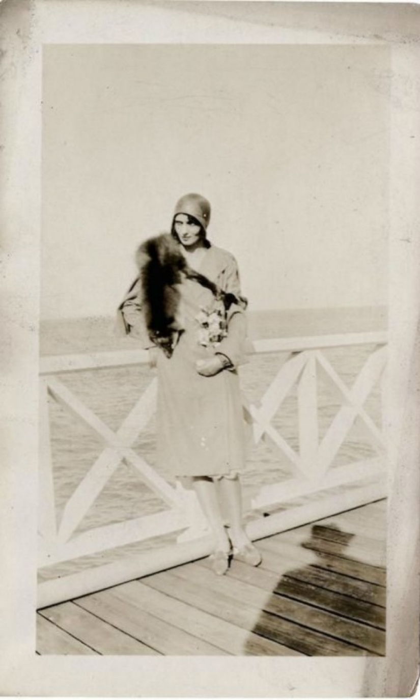 13 fotografías de época en el que la gente está atormentado por la sombra de lo desconocido en el sombrero