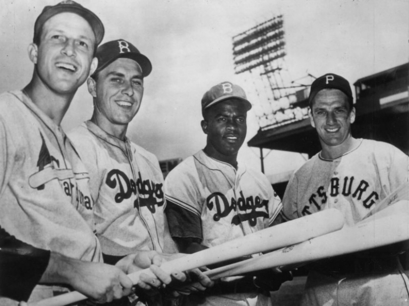 14 moments in sports history that changed the world