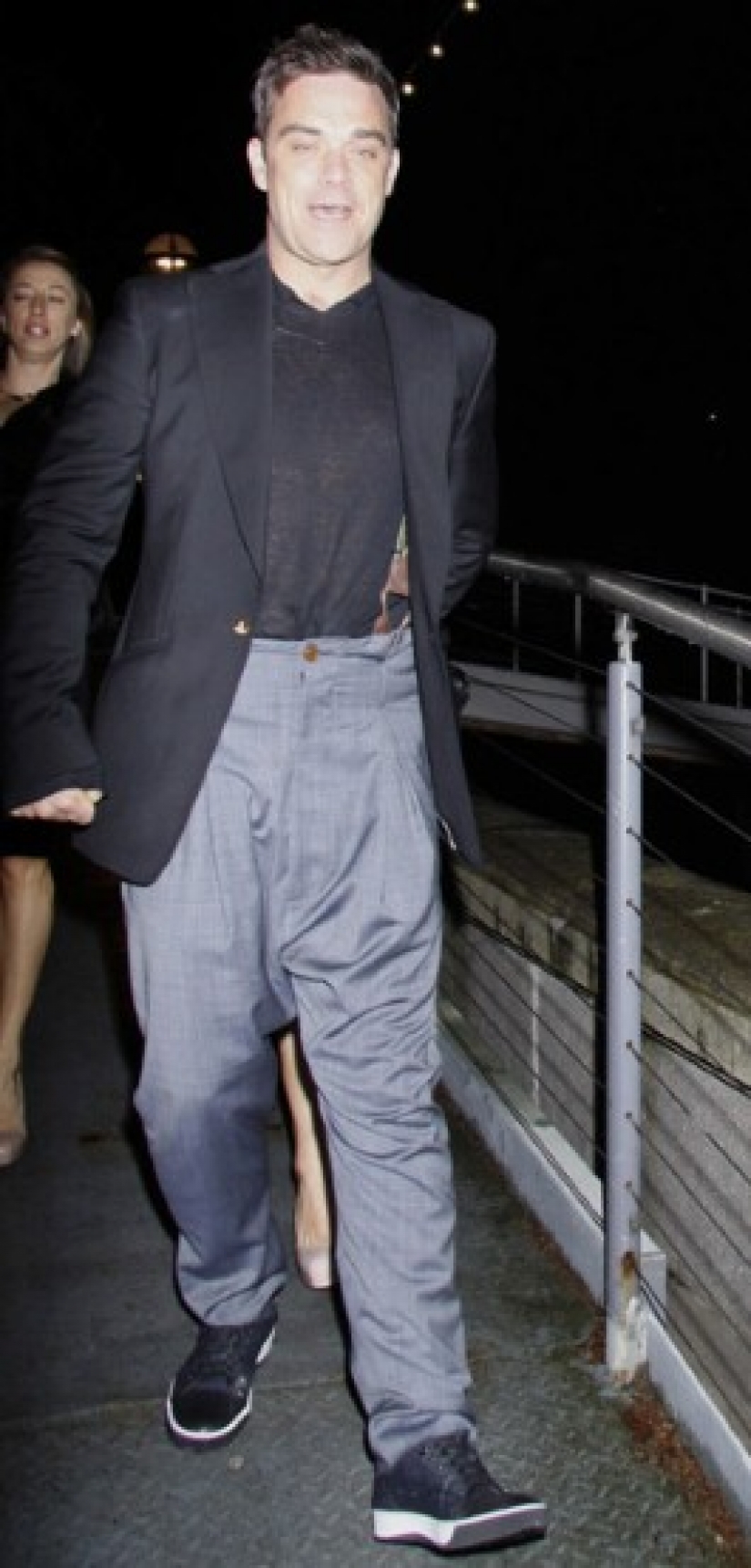 15 men's wardrobe items that women don't like