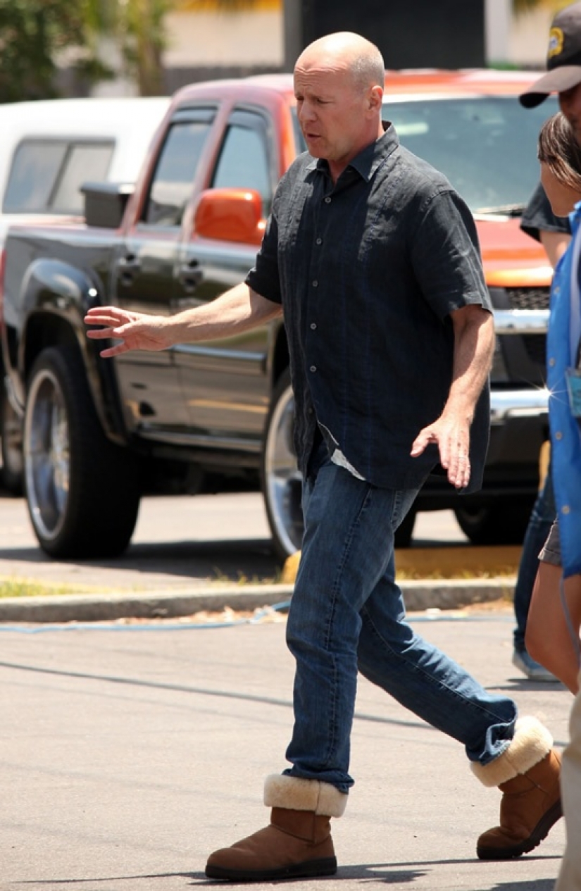 15 men's wardrobe items that women don't like