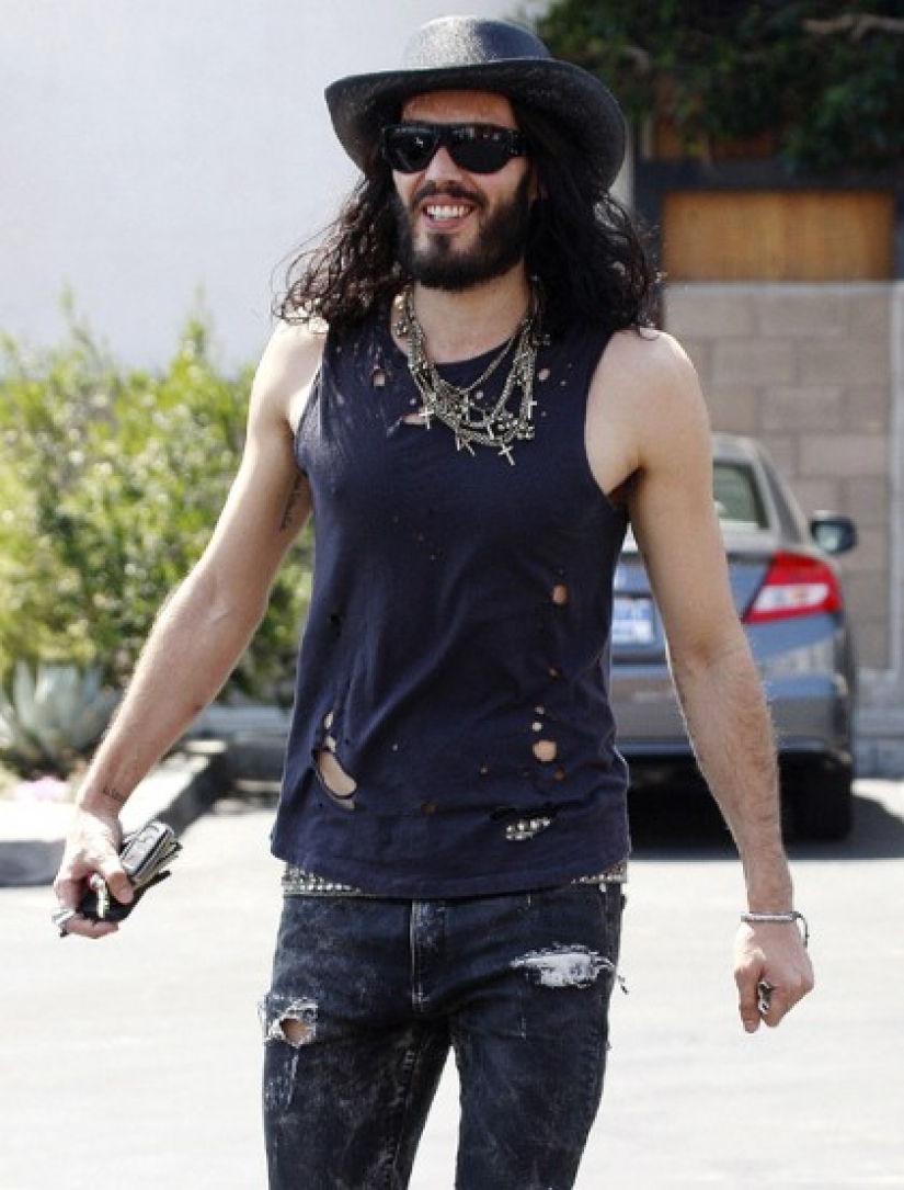 15 men's wardrobe items that women don't like