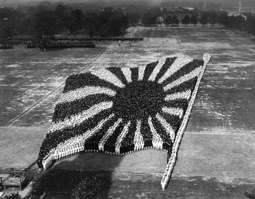 1917-1918 years: a large-scale group Patriotic photo Arthur Mola