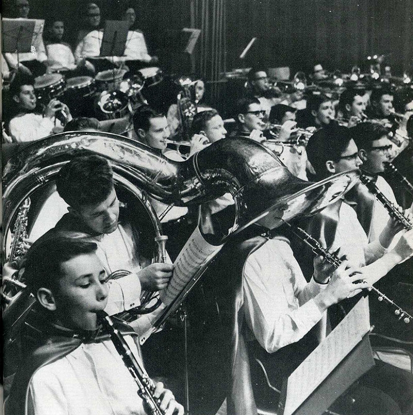 20 historical frames caught at the right moment 20 historical frames caught at the right moment