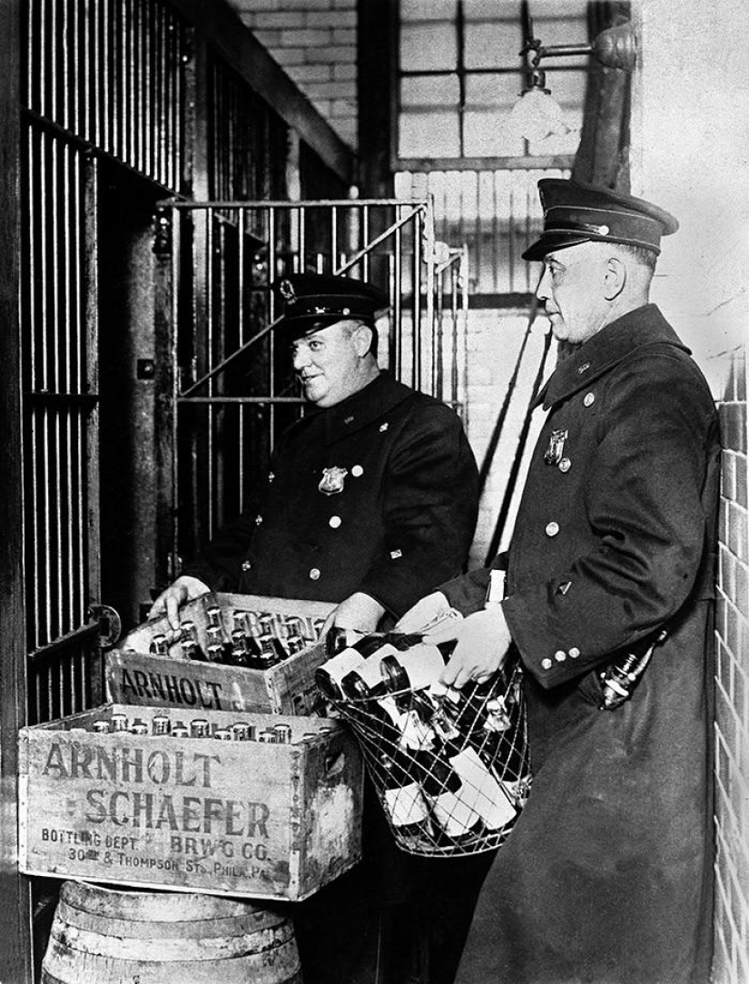 20 photos from the days of prohibition