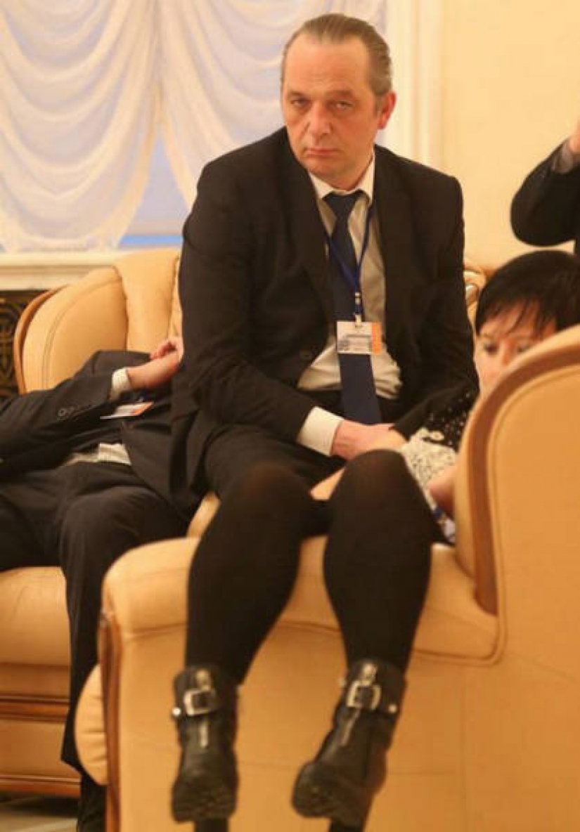 20 pictures, which will have to look closely