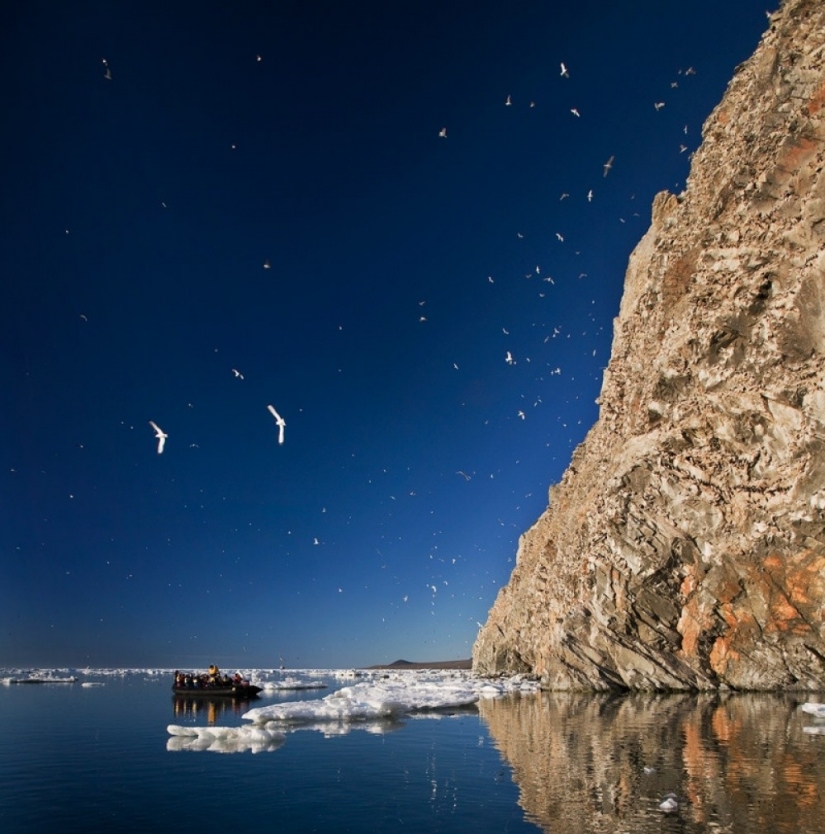 20 places where the world is ruled by color