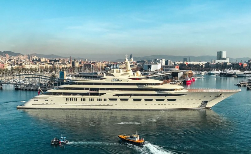 20 yachts of Russian billionaires who are worth more than the Russian Navy 20 yachts of Russian billionaires who are worth more than the Russian Navy