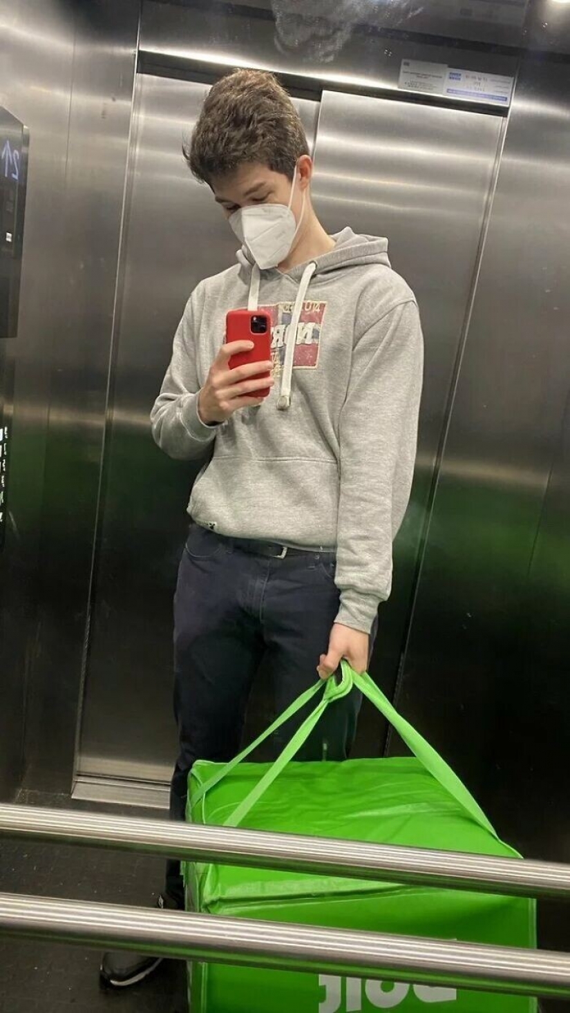 23 años de edad, piloto mostró claramente cómo su vida cambió después del inicio de la pandemia 23 años de edad, piloto mostró claramente cómo su vida cambió después del inicio de la pandemia