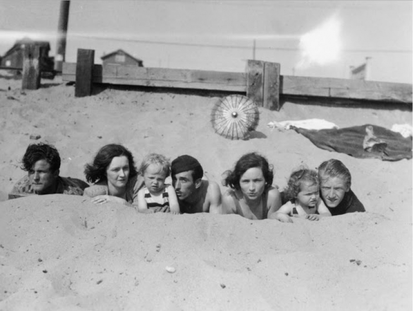 24 rare snapshot of a little of Norma Jean before she became Marilyn Monroe 24 rare snapshot of a little of Norma Jean before she became Marilyn Monroe