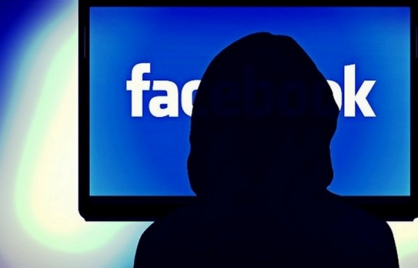 25 cosas que hacer que todas las personas, cuando piensan que nadie los ve