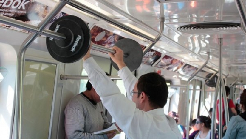 25 ejemplos de brillantes anuncios, perfectamente inscrita en la jungla urbana