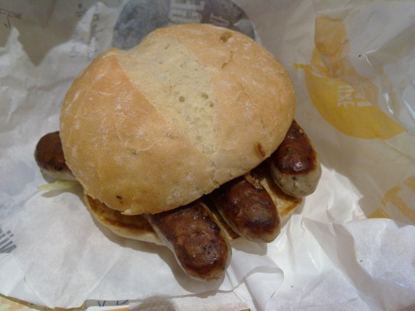 25 unique dishes offered by the restaurants of McDonald's in different countries