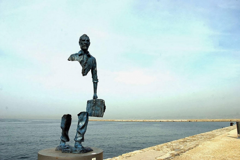 25 unusual sculptures, which you may not have known