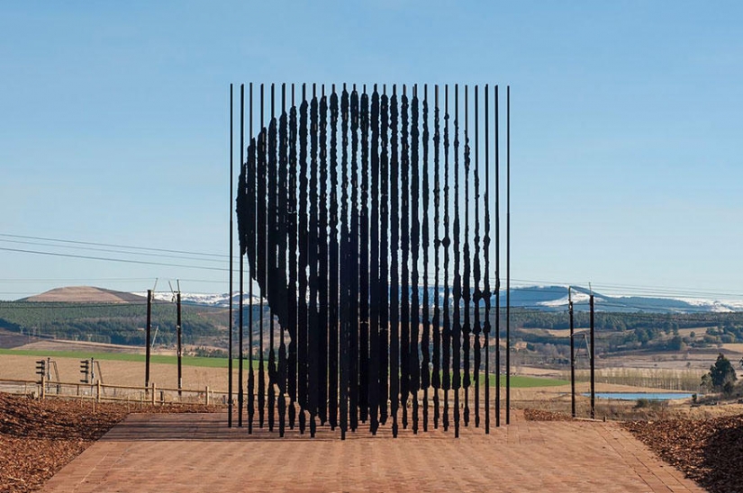 25 unusual sculptures, which you may not have known