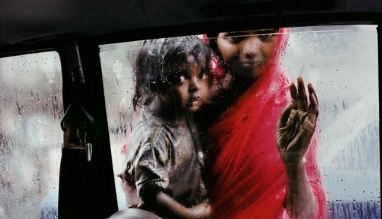 30 años, 20 de los pasaportes — la historia de Steve McCurry 30 años, 20 de los pasaportes — la historia de Steve McCurry