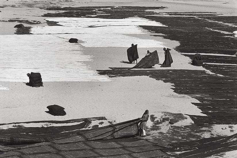 30 photos of the great photographer Henri Cartier-Bresson 30 photos of the great photographer Henri Cartier-Bresson