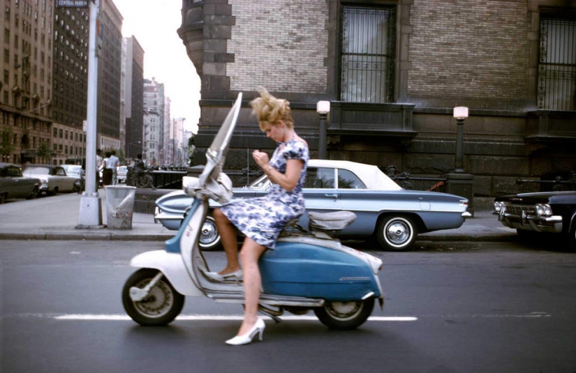 30 the most striking works of the legends in street photography Joel Meyerowitz