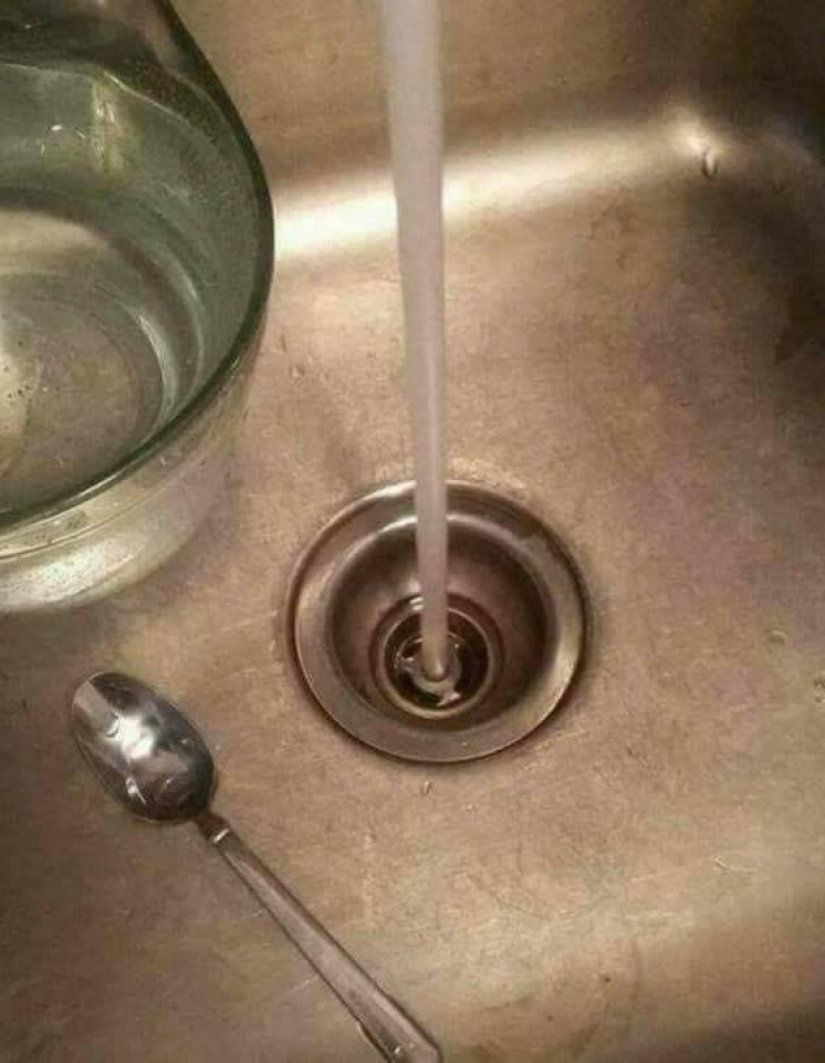 35 elementos, los ideales de los cuales supera