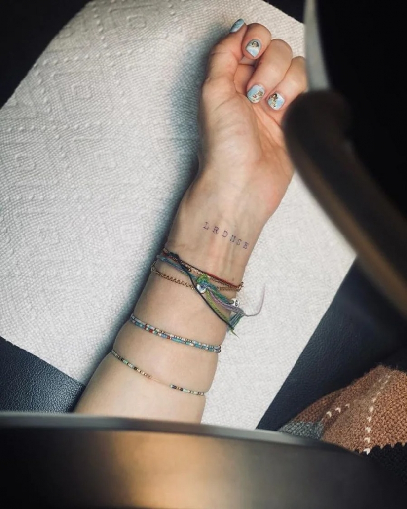 62-year-old Madonna made your first tattoo, dedicating to her children 62-year-old Madonna made your first tattoo, dedicating to her children