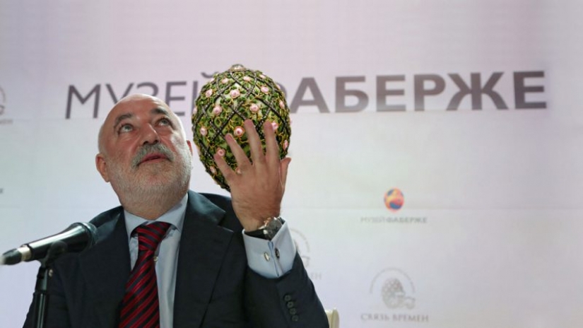 7 of the most expensive purchases of Russian oligarchs: from huge yachts to entire Islands 7 of the most expensive purchases of Russian oligarchs: from huge yachts to entire Islands