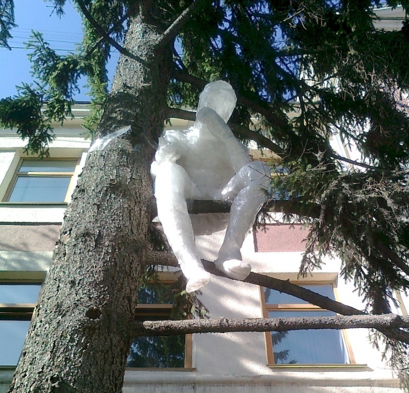 8 useful alternative ways to use duct tape