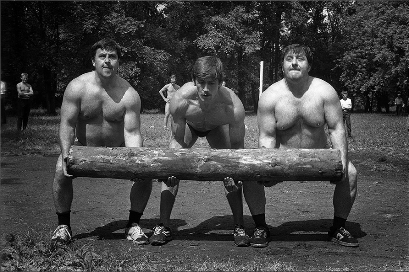 A lost "Golden age": 44 documentary photos by Vladimir Sokolaev