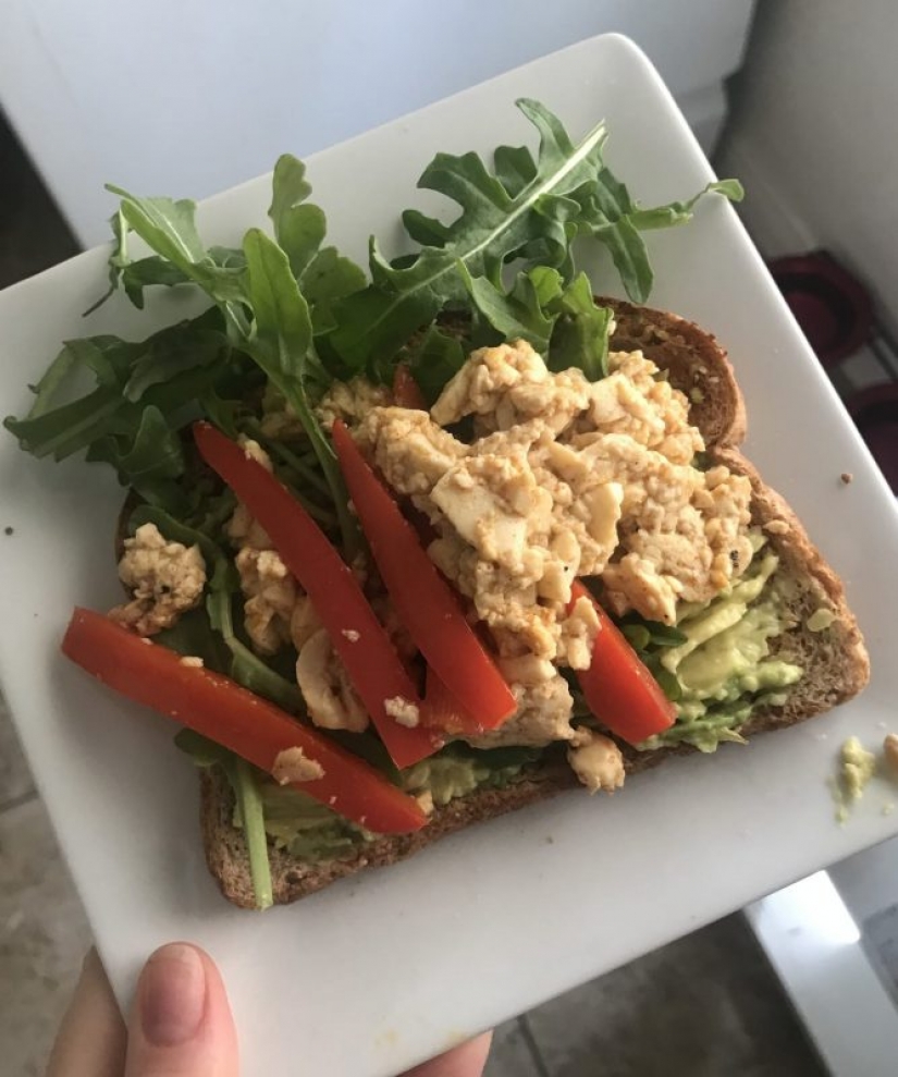 A month of strict regime: diet Ariana Grande and the result