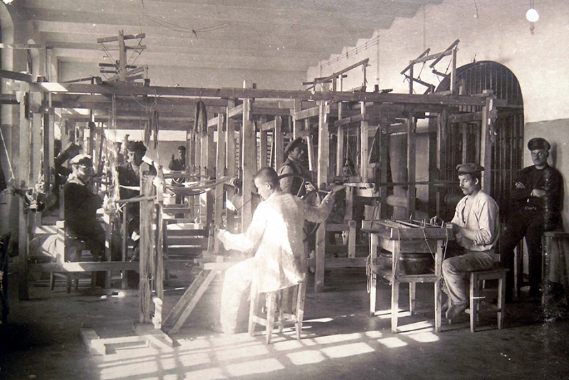 A partir de duro trabajo para el Gulag: la vida de los habitantes de las prisiones rusas y campamentos en fotos de archivo