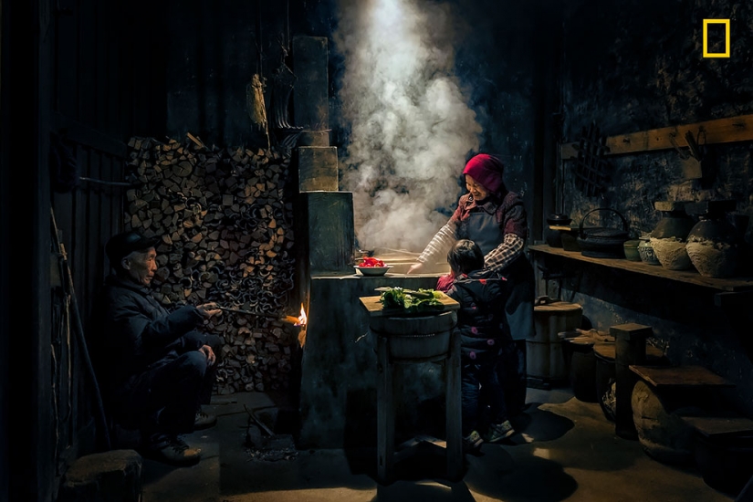 A proud Cuban women and happy Tibetan monks, in the National Geographic photo contest: People