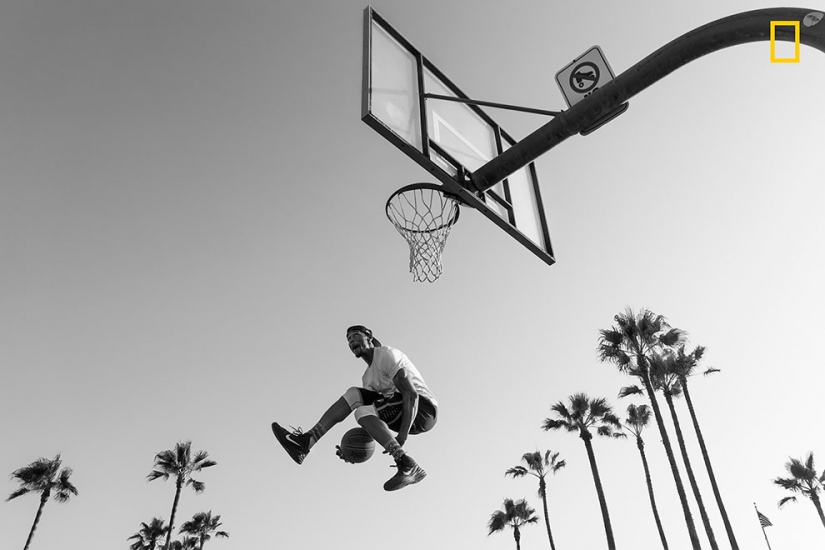 A proud Cuban women and happy Tibetan monks, in the National Geographic photo contest: People